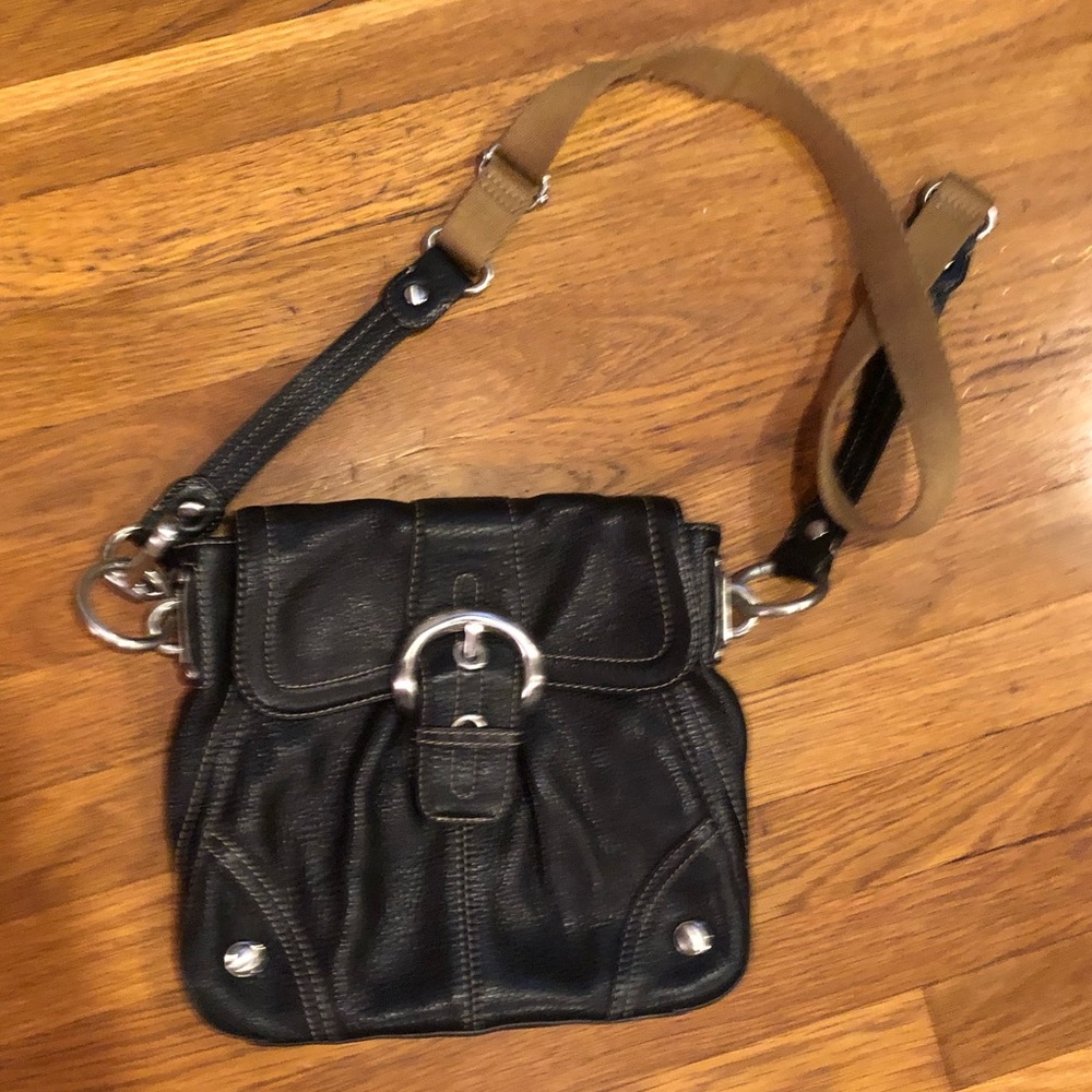 B. Makowsky Medium cross body bag